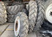 Massey Ferguson 10X46 velgen met 10x32 velgen +banden  past onder mf 6170