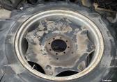 Case-IH 16.8R38 12.4R28 past onder 845XL